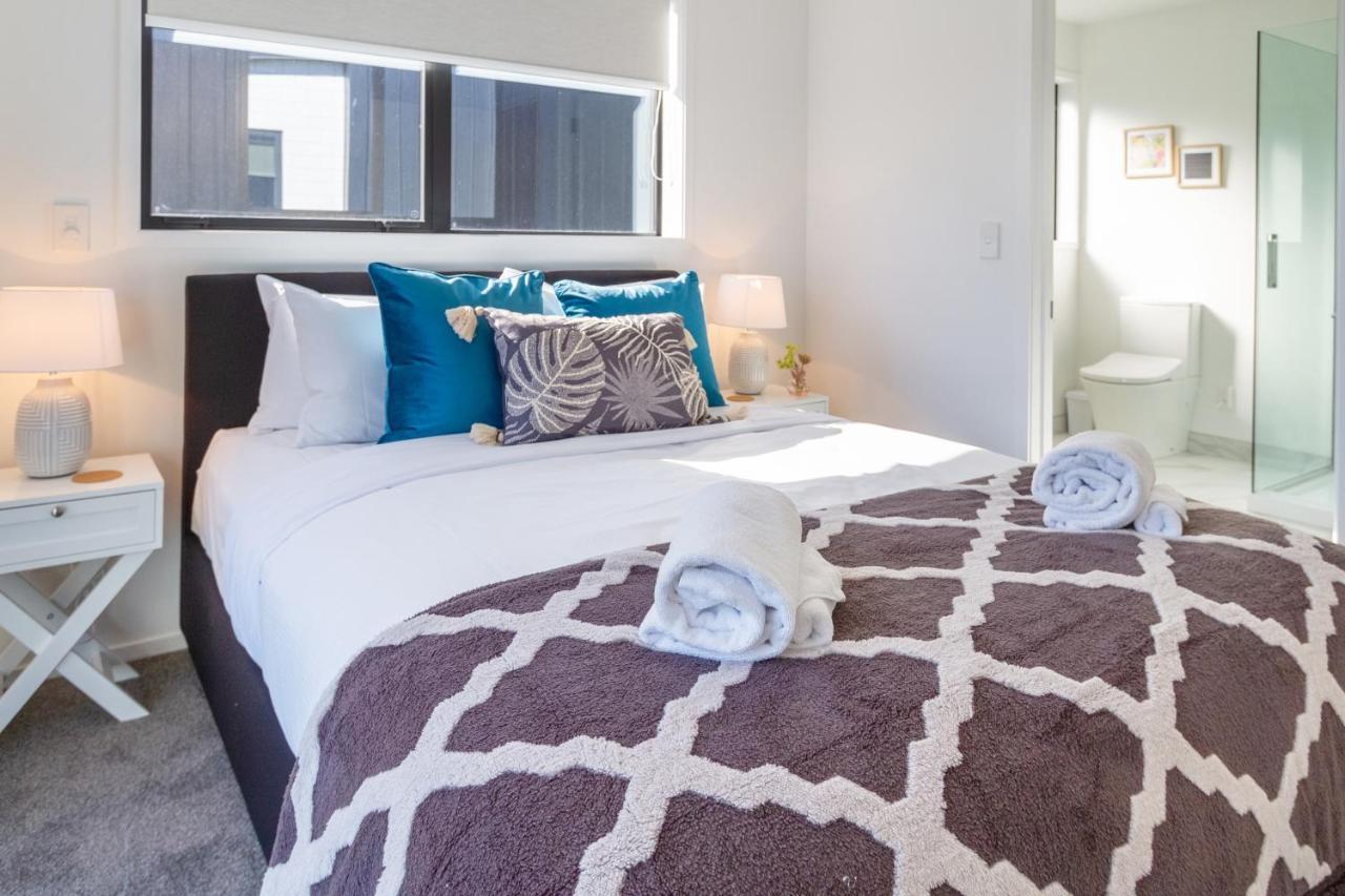 Апартаменты Tuam Street Delight 4 Bed 4 Bath Крайстчёрч Экстерьер фото