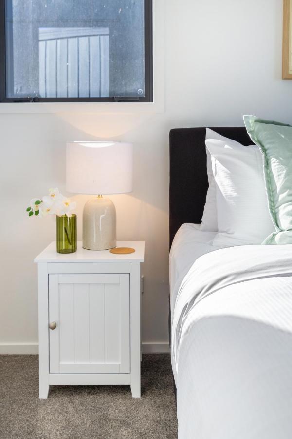 Апартаменты Tuam Street Delight 4 Bed 4 Bath Крайстчёрч Экстерьер фото