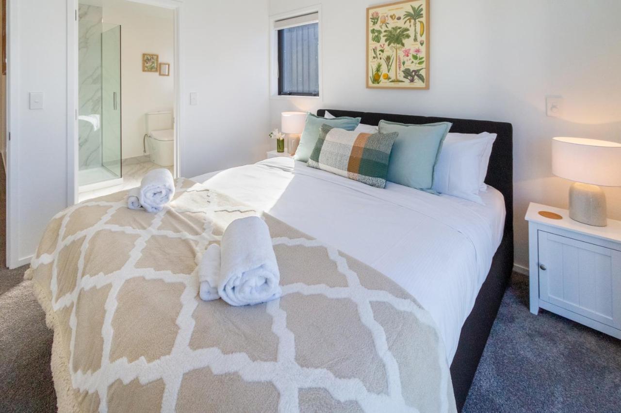 Апартаменты Tuam Street Delight 4 Bed 4 Bath Крайстчёрч Экстерьер фото